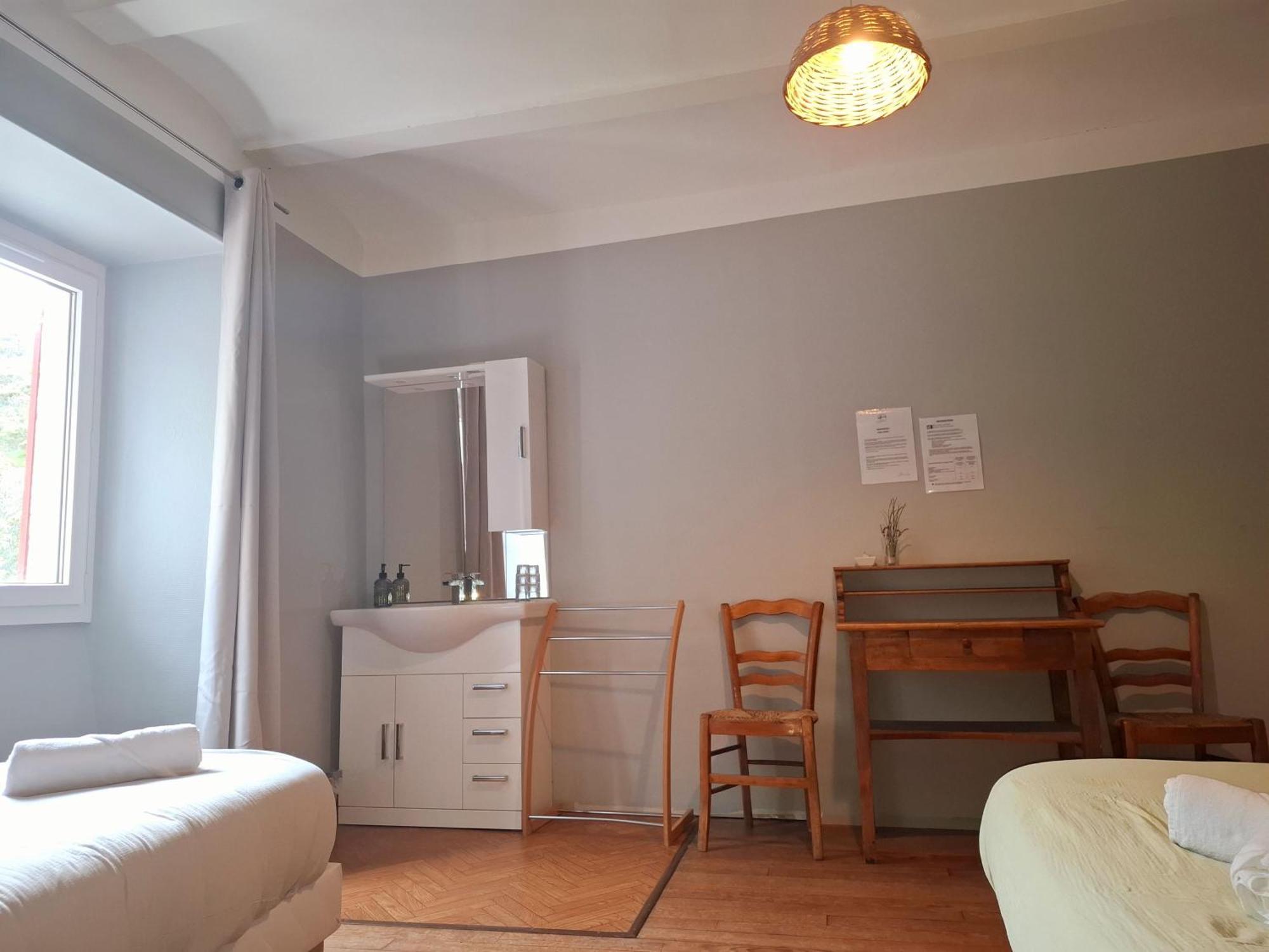 Auberge Arthea Laviolle Oda fotoğraf